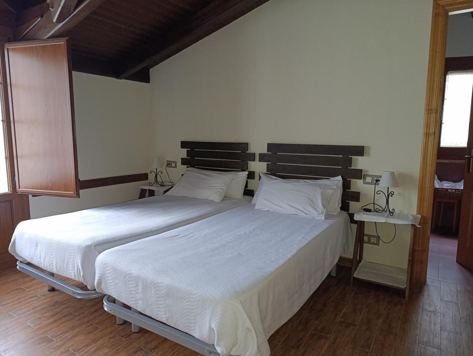 Superior Double Room 2 beds No pets