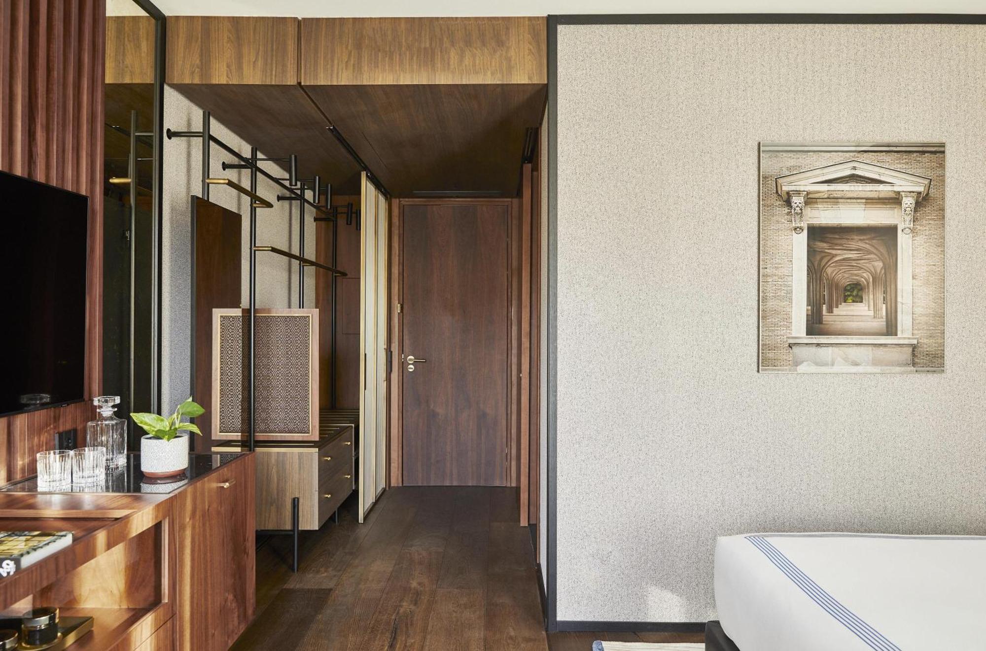 King Room