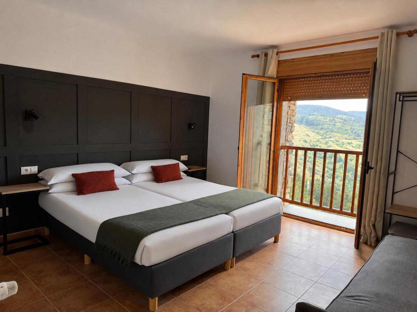 Double Comfort Room (2 Adults + 1 Child)