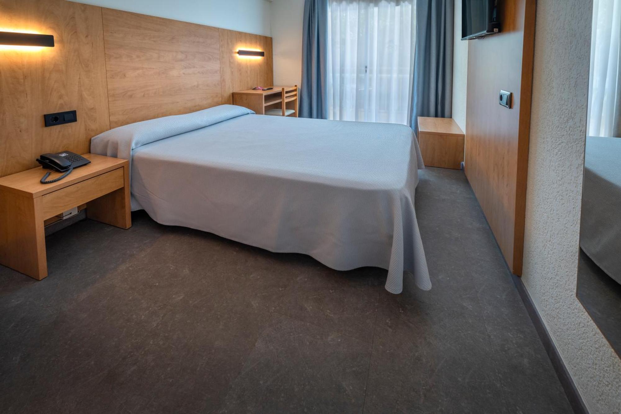 Single Room Balcony