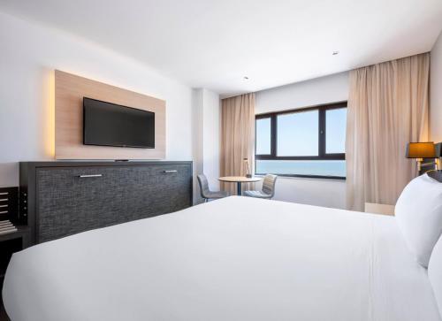 Triple Room Sea View,1774430422:JPEG