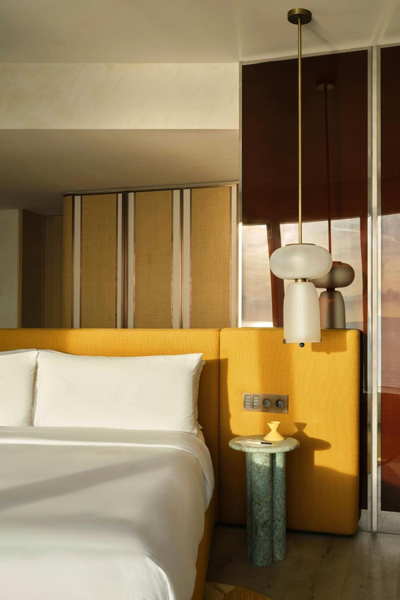 W King Suite Seafront View Terrace