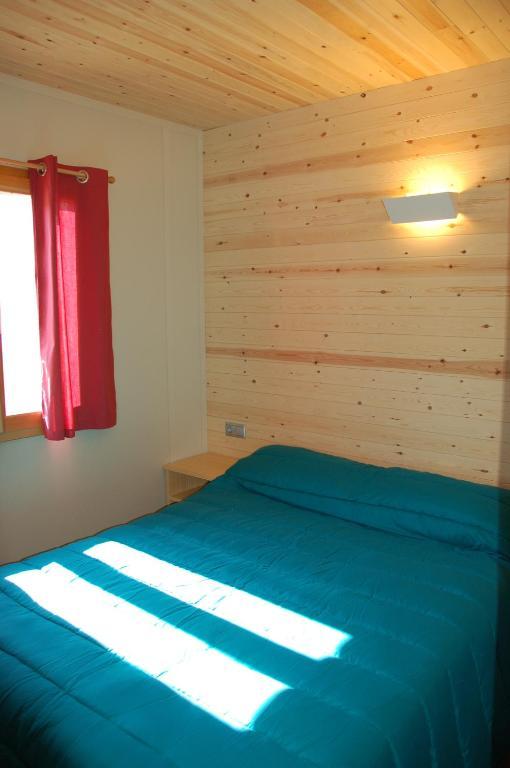 One-Bedroom Bungalow