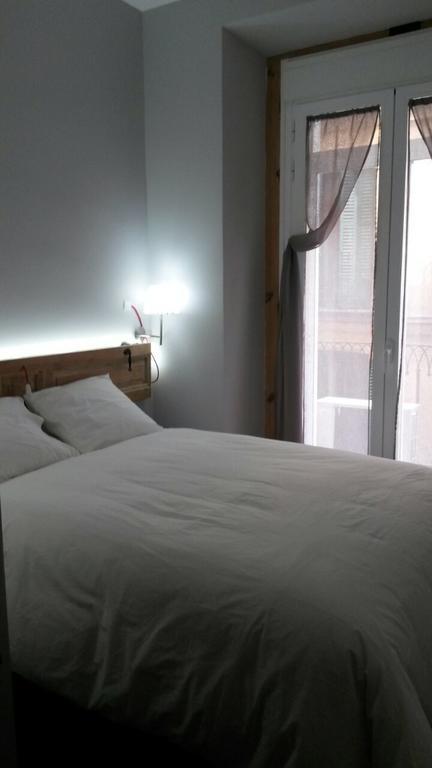 Habitación Doble con balcón y baño privado