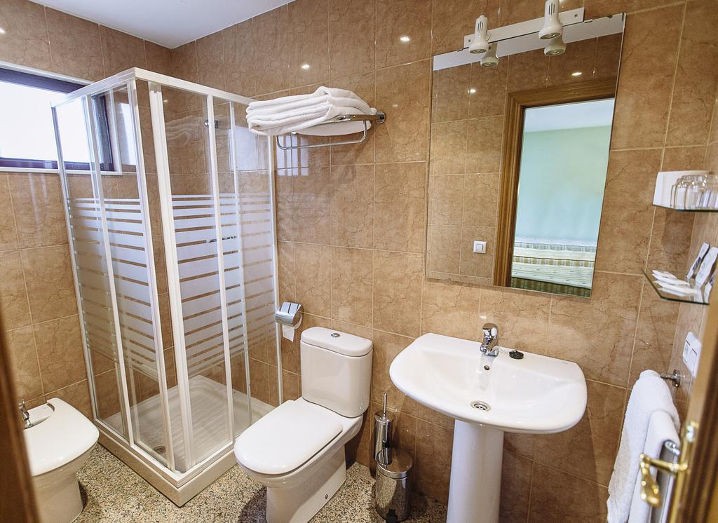 Double Room Air Conditioning Private Bathroom,1706877629:JPEG