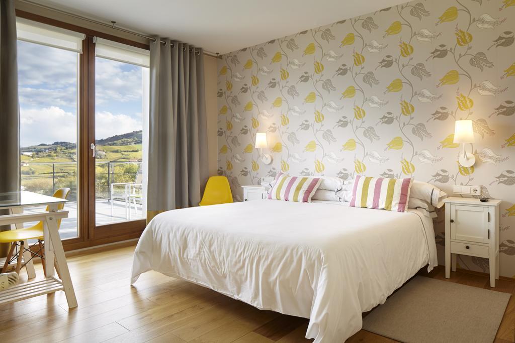 Double or Twin Room with Terrace