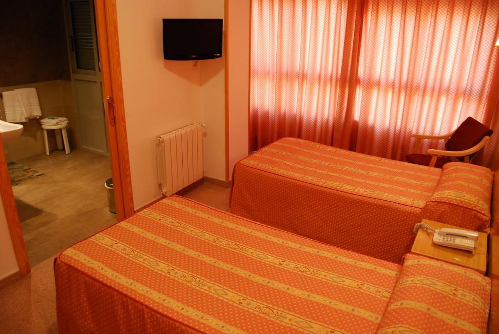 Standard Twin Room,217068068:JPEG