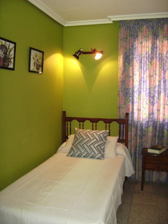 Single Room,222504683:JPEG