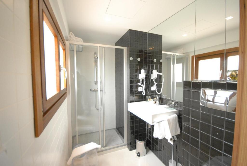 Bugdet Standard Double Room (2 Adults) - Annexe