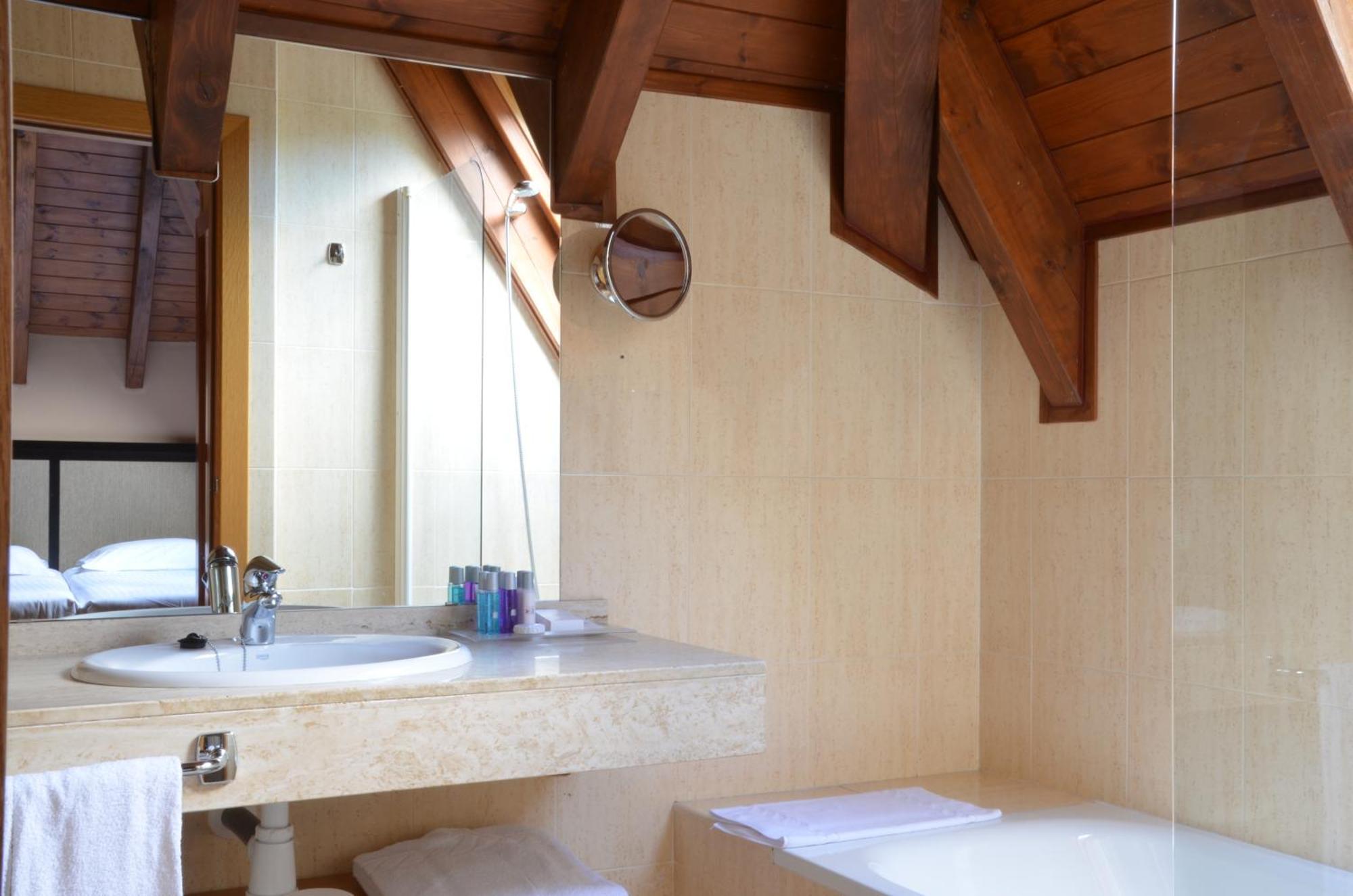 Double or Twin Room Spa Access,679523160:JPEG