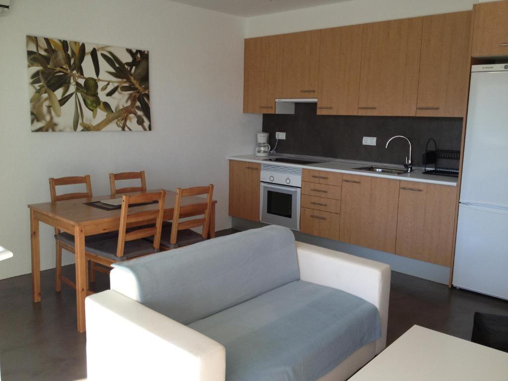Two-Bedroom Apartment,24961629:JPEG