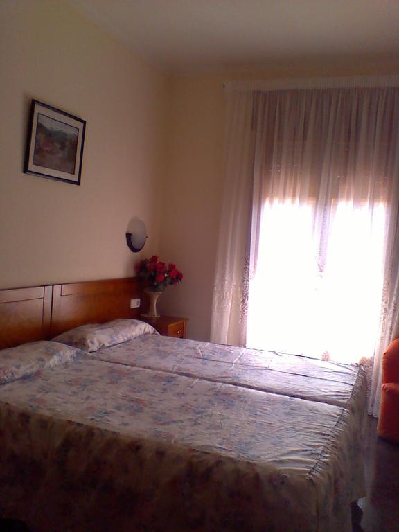 Double or Twin Room,1337500880:JPEG