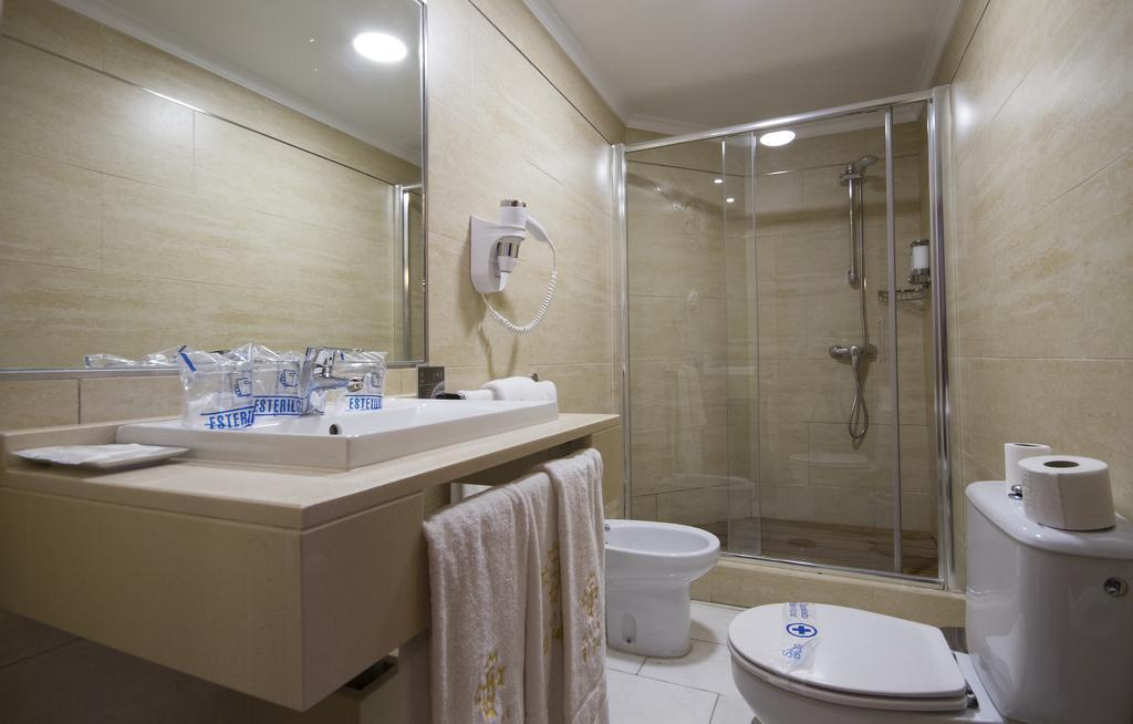 Triple Room,1765309838:JPEG