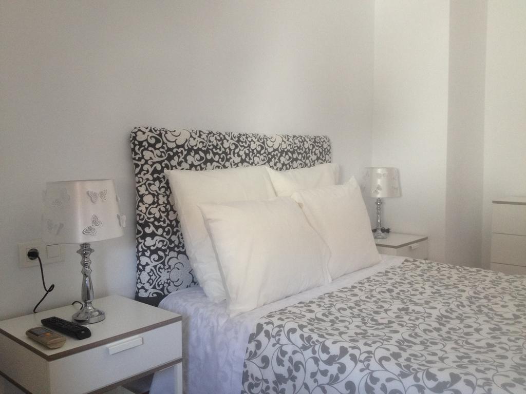 Deluxe Double Room,378473062:JPEG