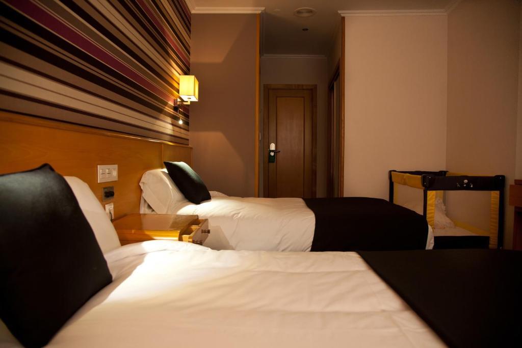 Double or Twin Room,26586155:JPEG