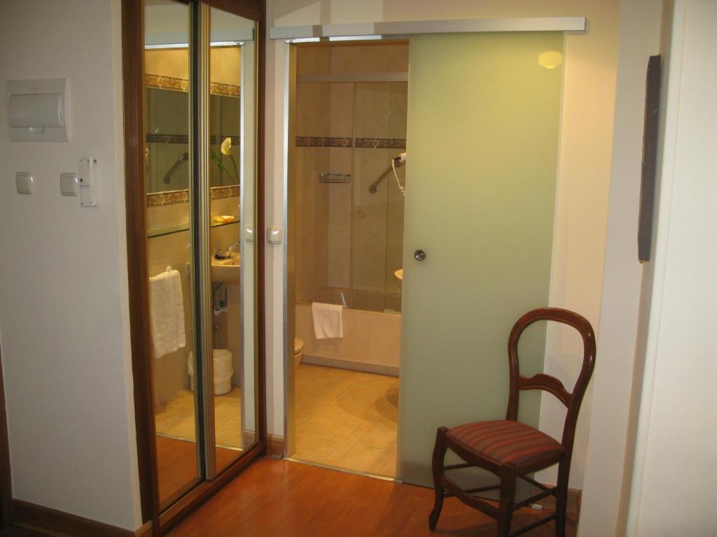 Double Room - Interior Facing,30750776:JPEG