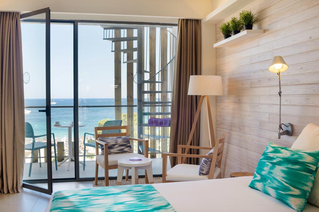 Tweepersoonskamer met Uitzicht op Zee en Terras met Hot Tub