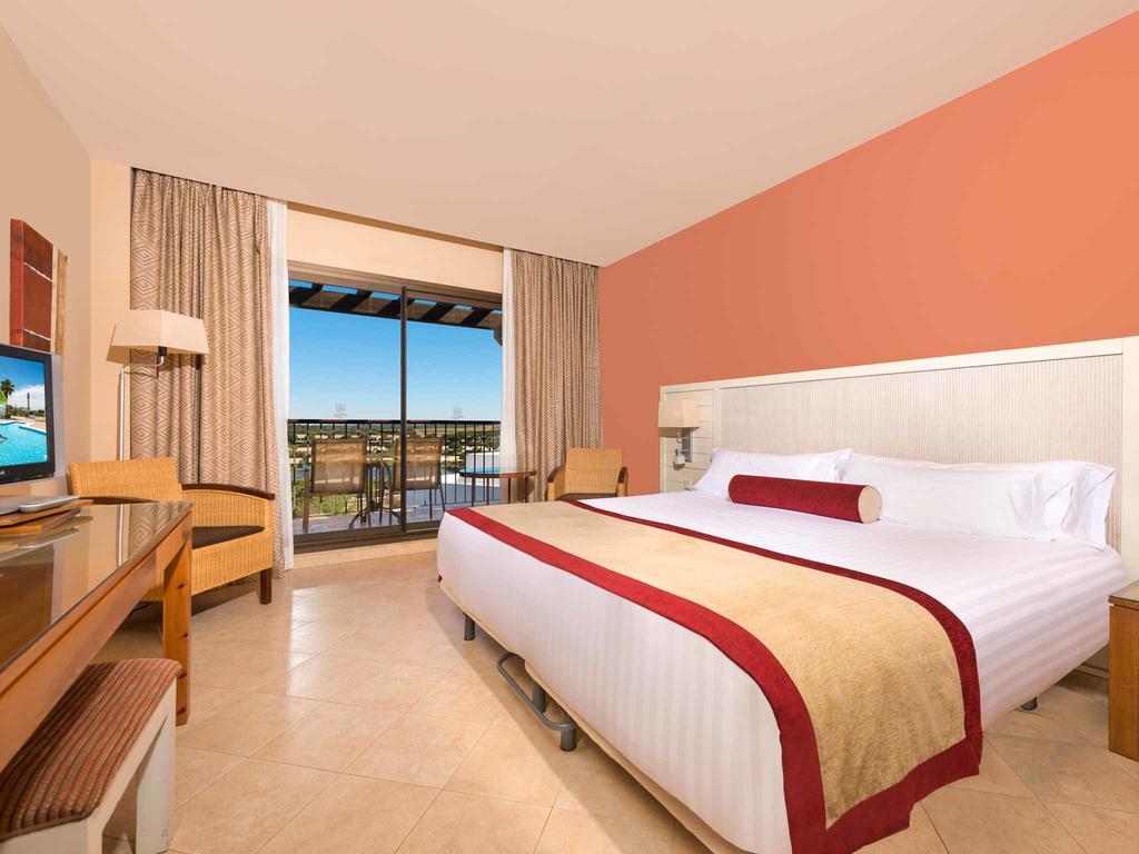 Classic Double or Twin Room,395453082:JPEG