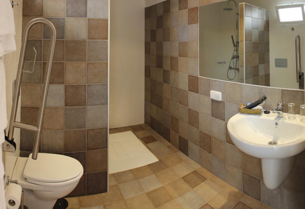 Double or Twin Room,631532700:JPEG