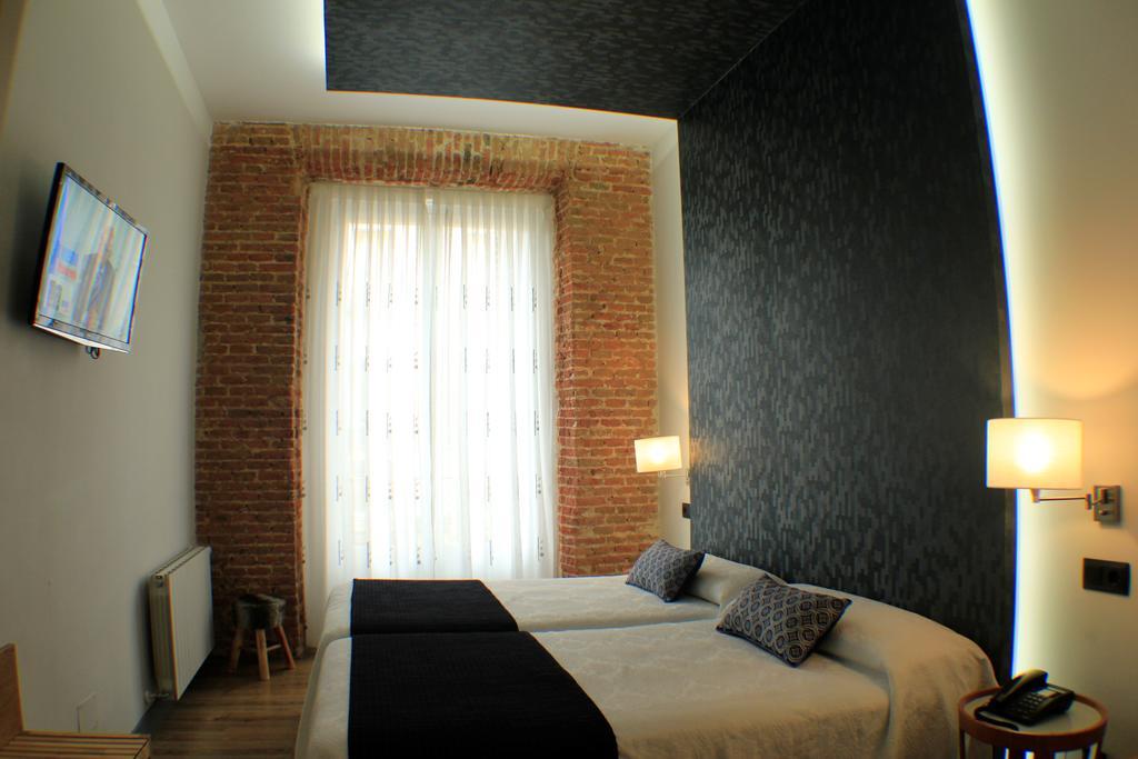 Double or Twin Room with City View