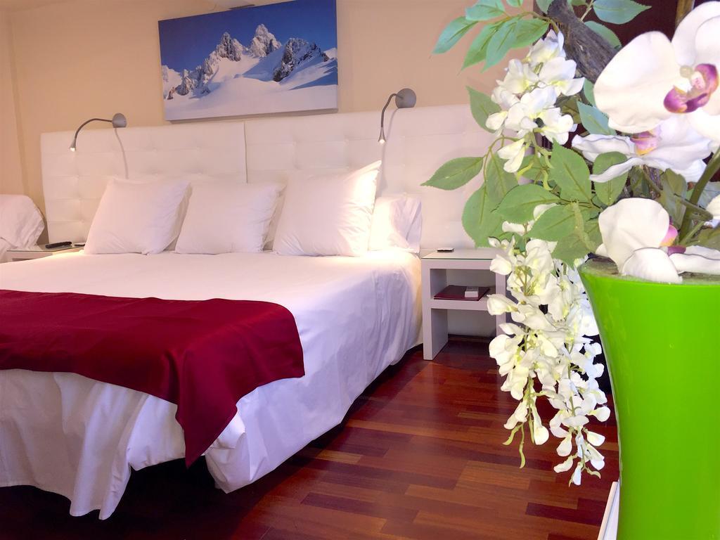 Offre Spéciale - Chambre Double avec 2 Forfaits de Ski et Accès au Spa