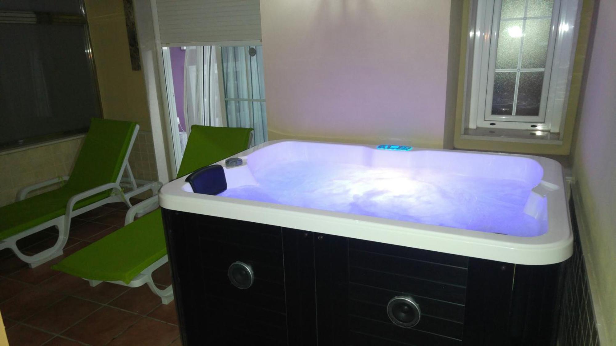 Superior Double Room Jacuzzi,1566916952:JPEG