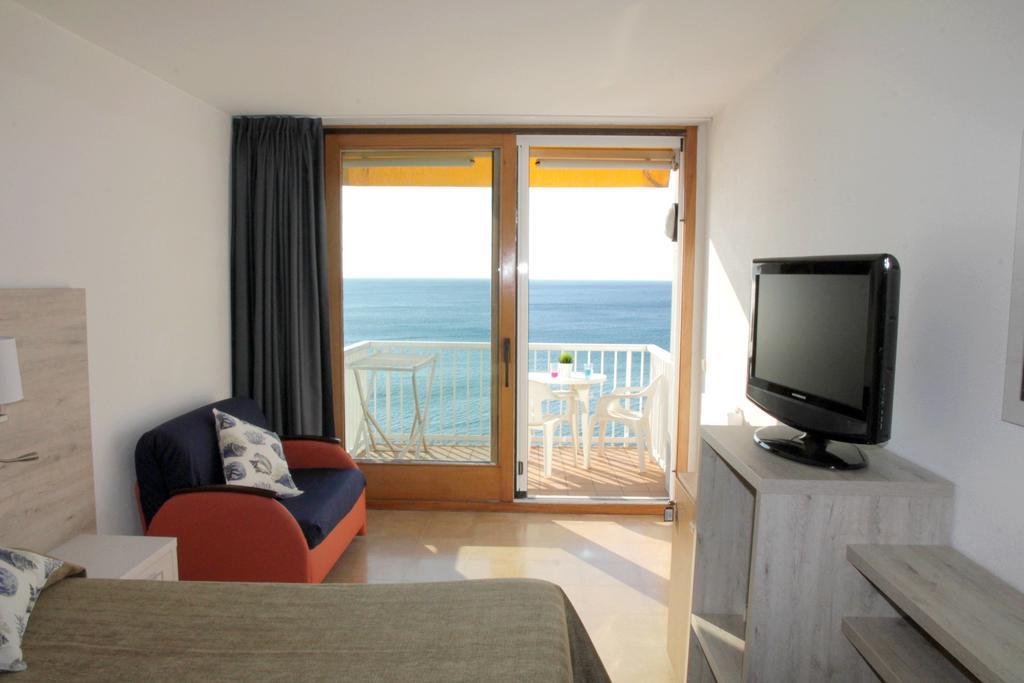 Twin Room with Sea View