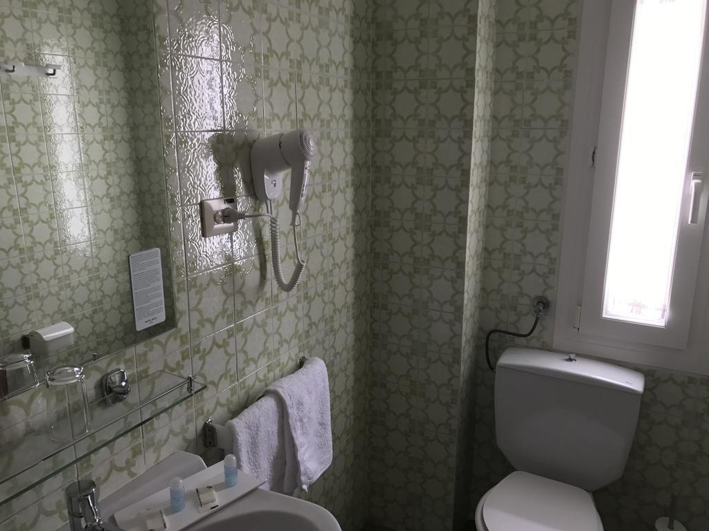 Single Room with Parking,393861057:JPEG
