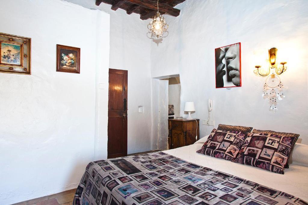 Double or Twin Room,695656443:JPEG