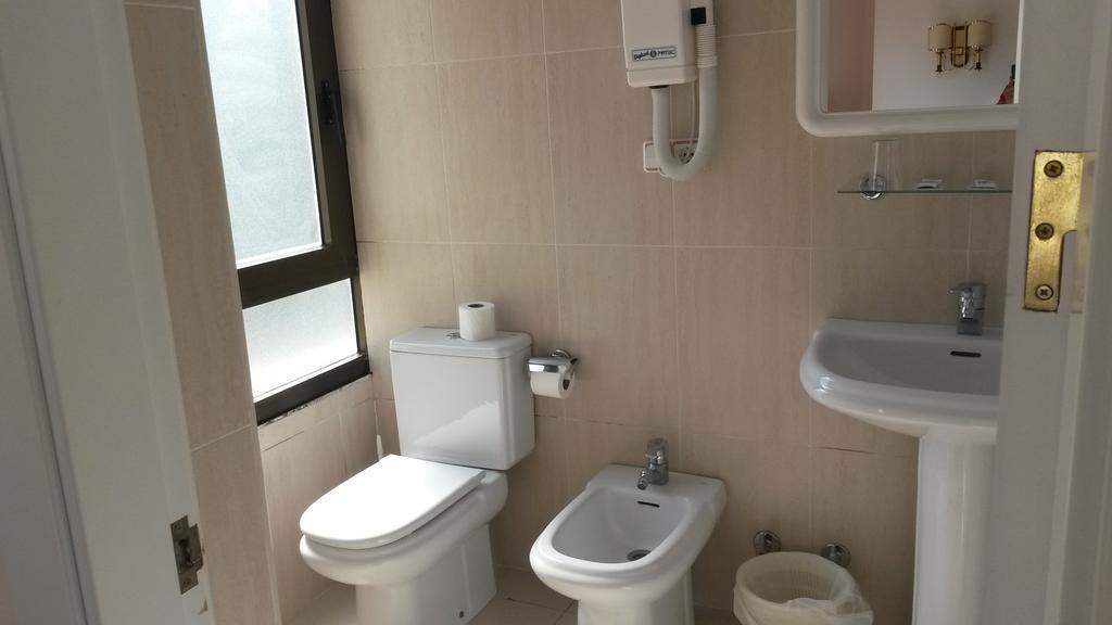 Twin Room,927522430:JPEG
