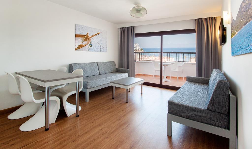 One-Bedroom Apartment Terrace,413289891:JPEG