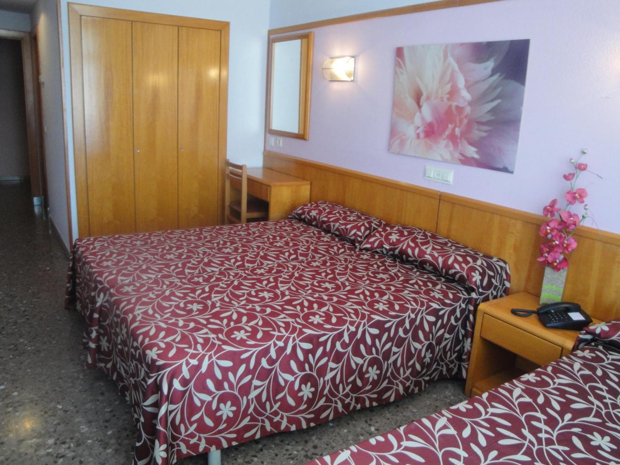 Twin Room with Balcony (2 Adults + 2 Children),1207909120:JPEG