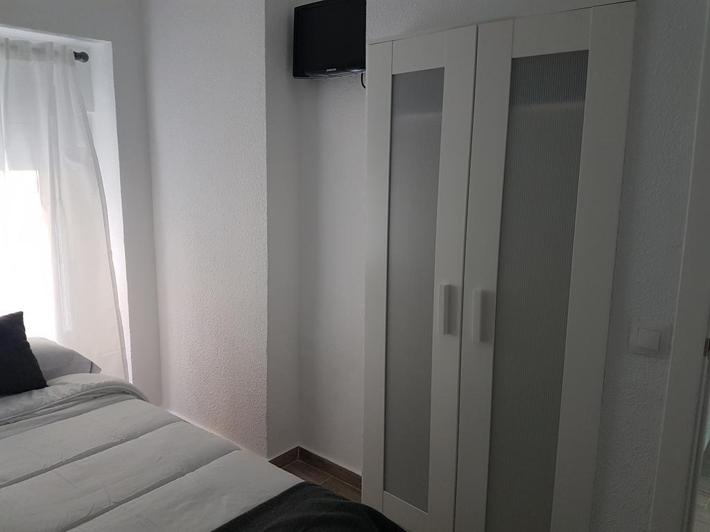 Single Room,433539510:JPEG