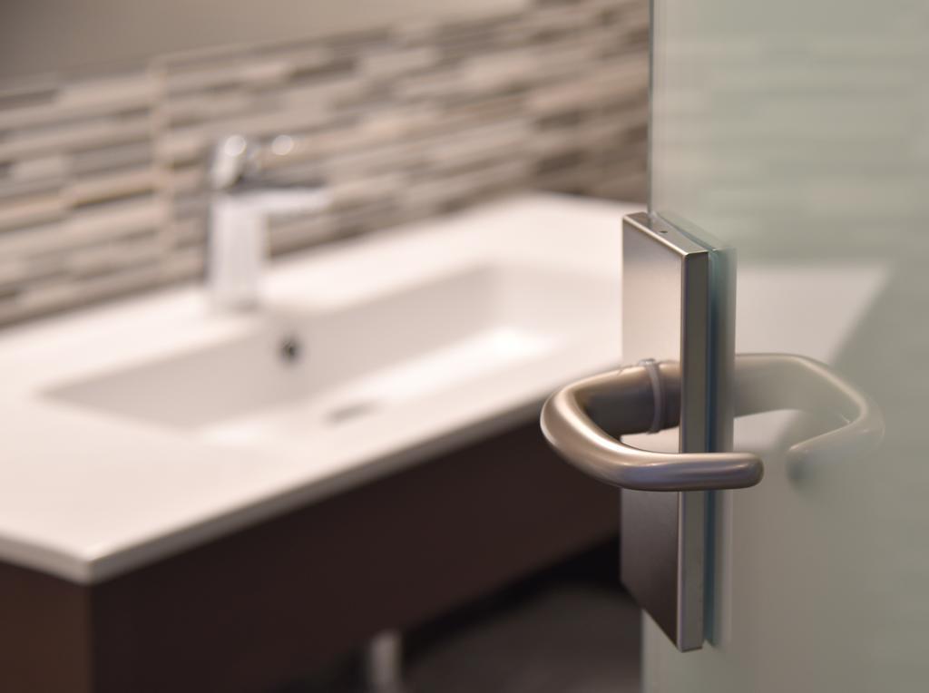 Standard Double or Twin Room,434553360:JPEG