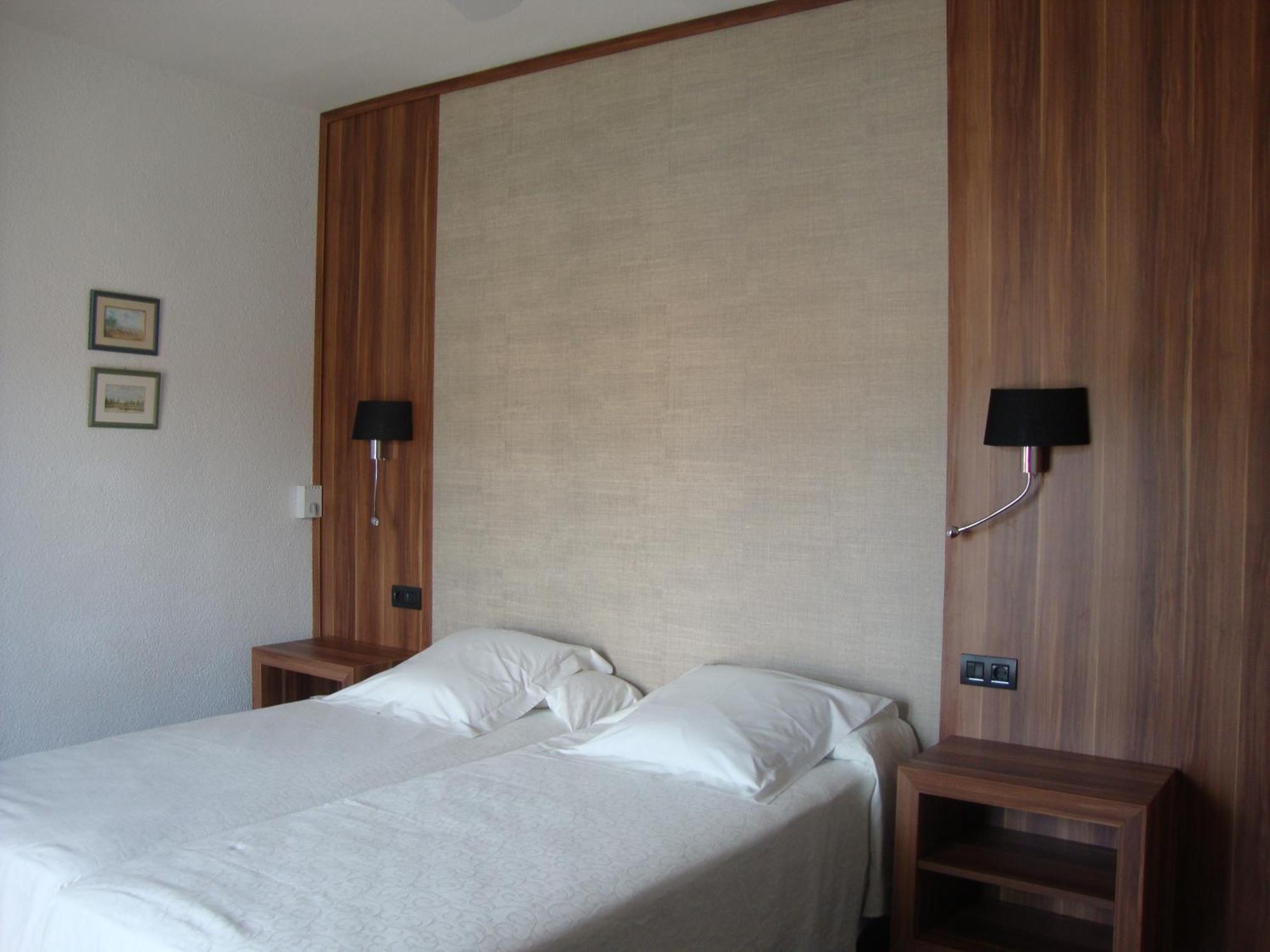 Deluxe Double Room Balcony Sea View,1765179061:JPEG