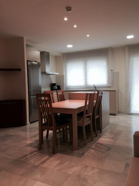 Three-Bedroom Apartment,46695373:JPEG