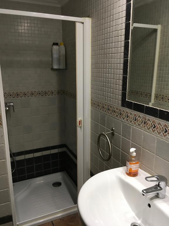 Double Room Private Bathroom,483554367:JPEG