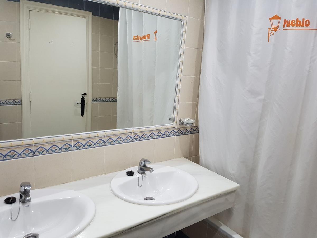 Studio Apartment (2 Adults),686255277:JPEG
