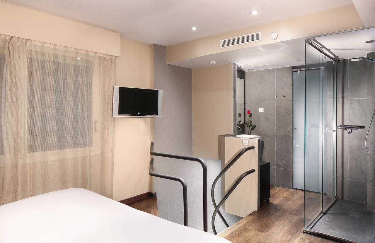 Standard Duplex Room (1-2 Adults)