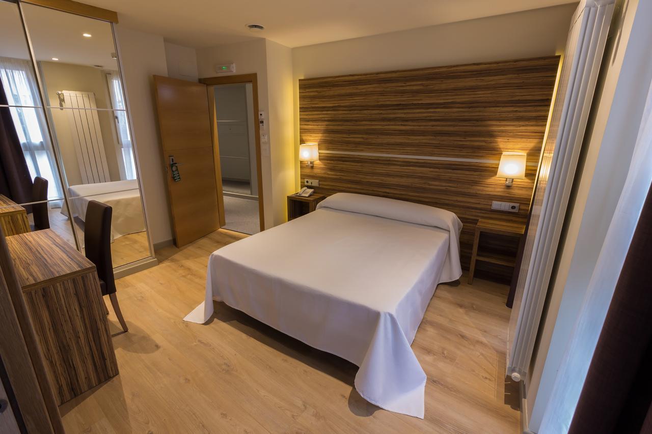 Double or Twin Room,543079590:JPEG