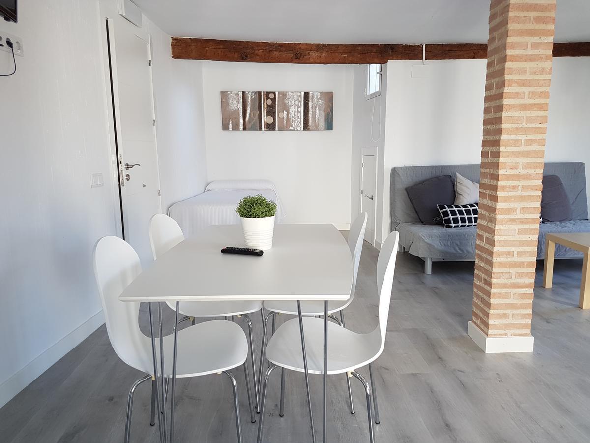 Family Room Private Bathroom