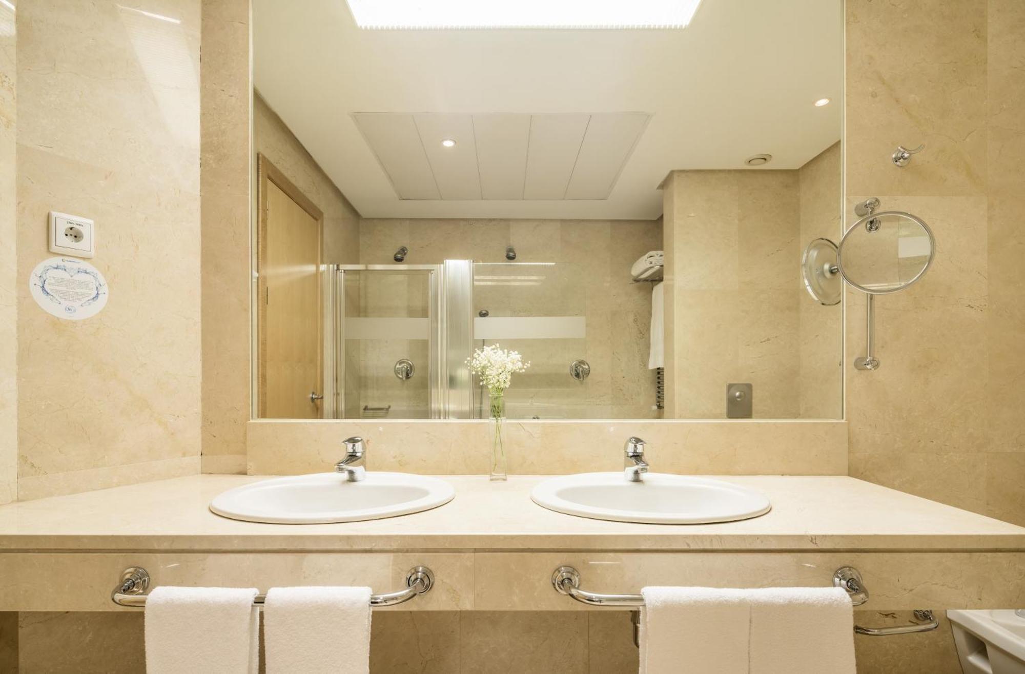 King Size Double Room with Terrace,1618264745:JPEG