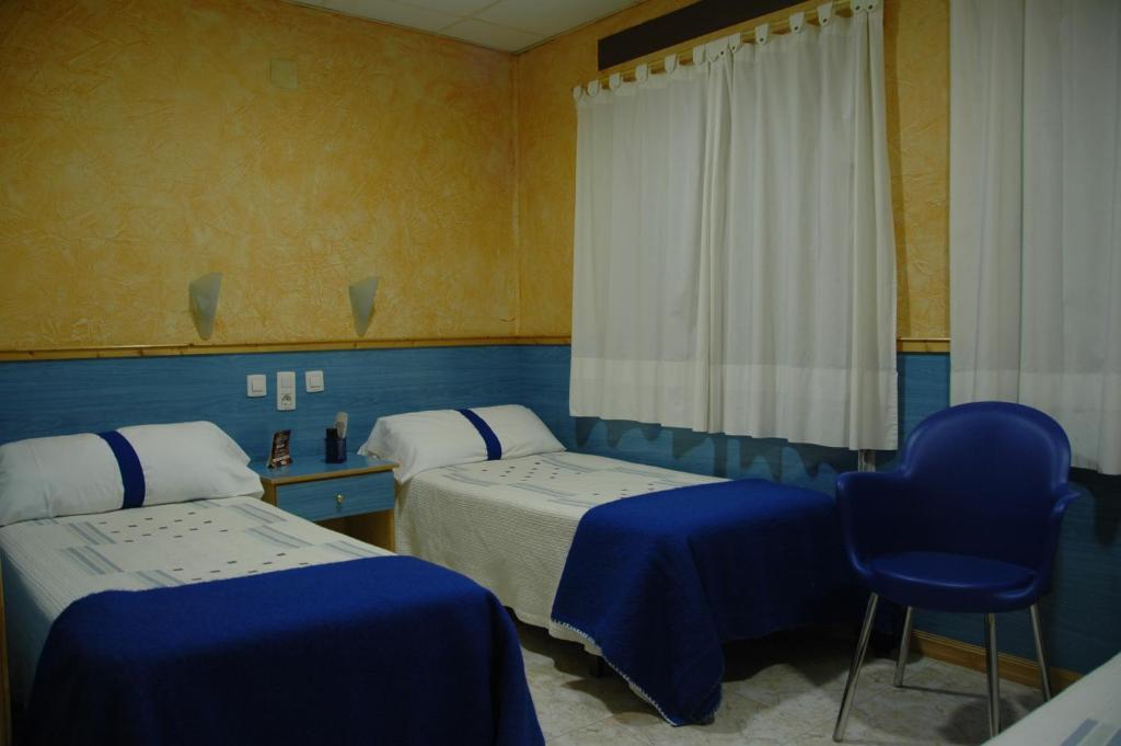Basic Triple Room