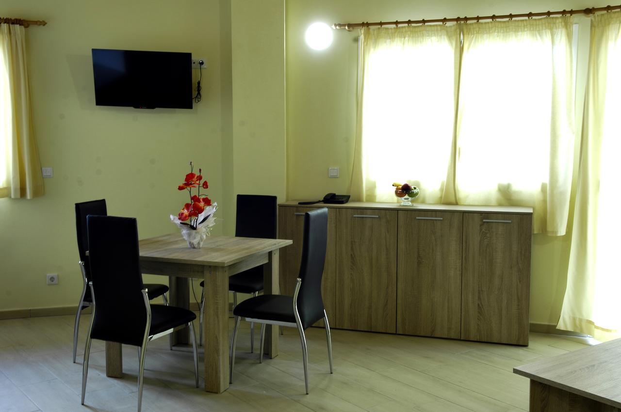 One-Bedroom Apartment,608817444:JPEG