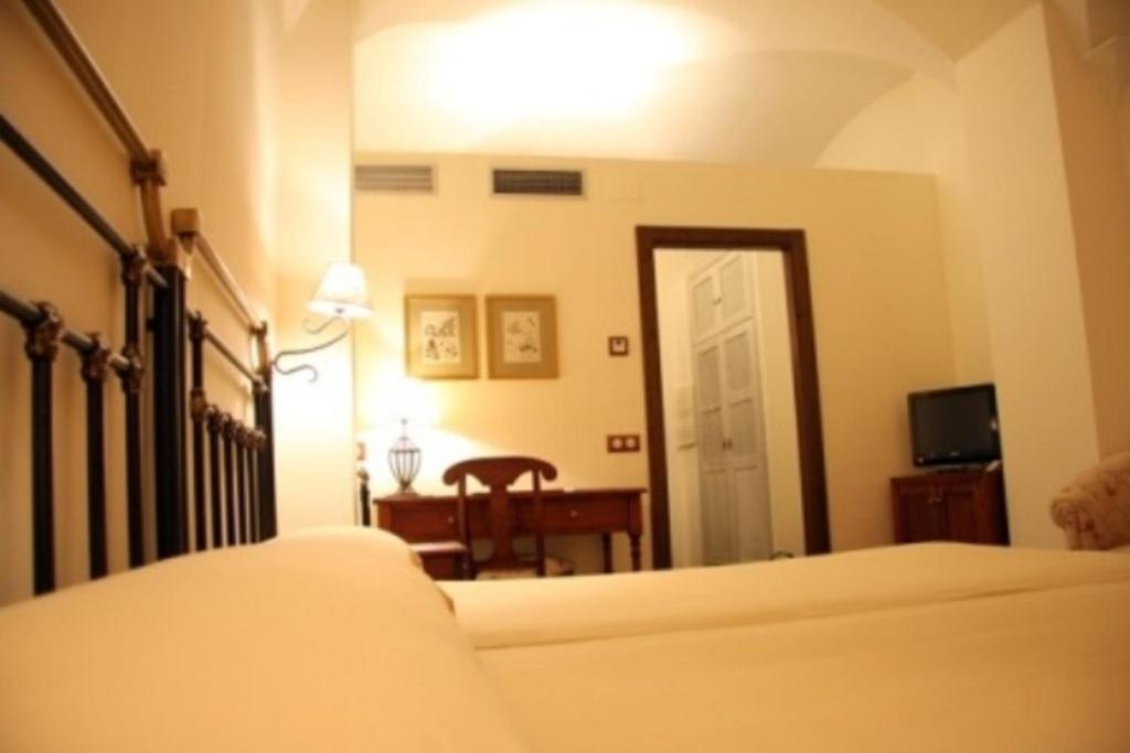 Twin Room,1214703781:JPEG