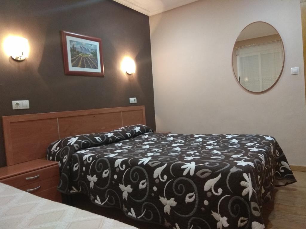 Economy Twin Room,638898687:JPEG