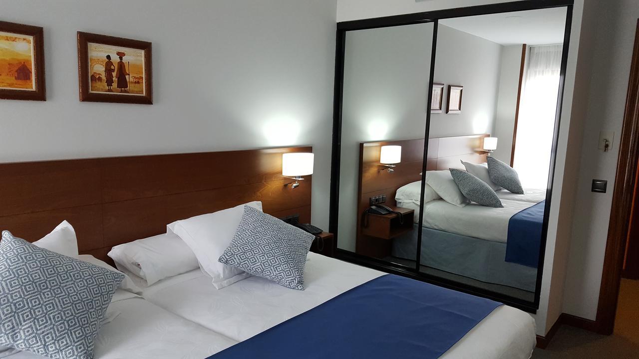 Double or Twin Room,661396260:JPEG