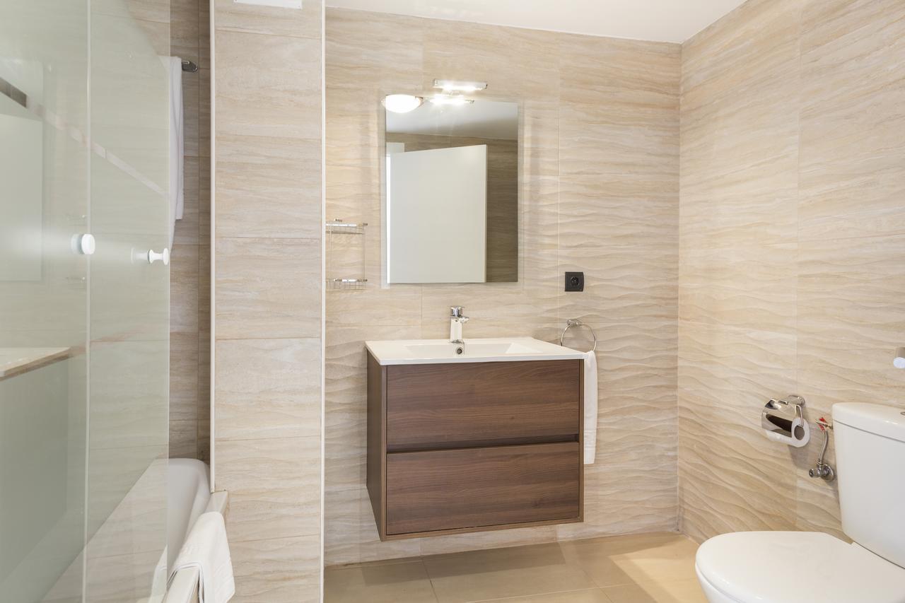 Two-Bedroom Apartment,664988037:JPEG