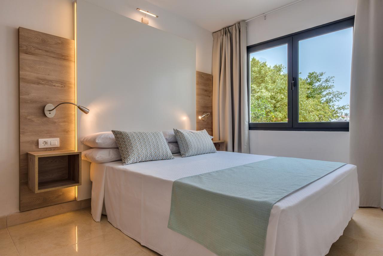 Deluxe 1 Bedroom Apartment with Balcony,666508146:JPEG