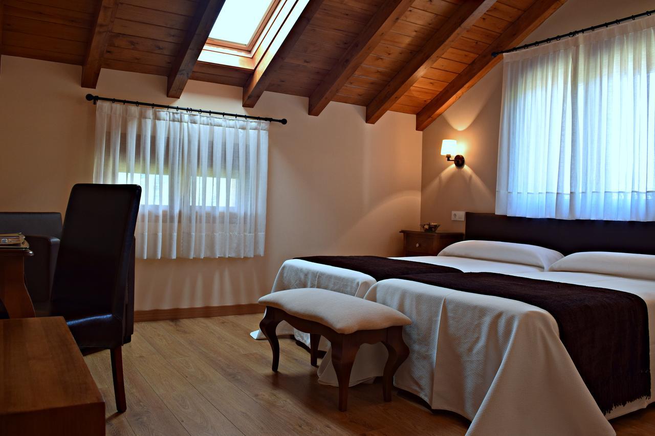 Double or Twin Room,11667248:JPEG